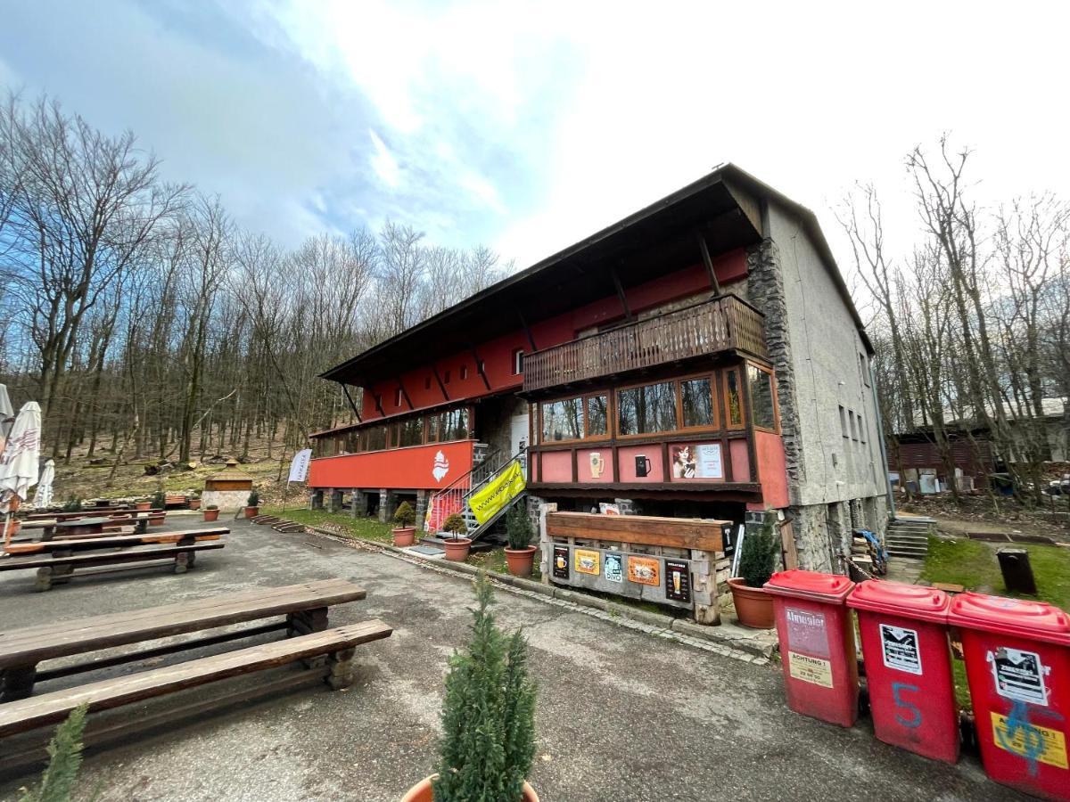 Chata Korenny Vrch Pezinska Baba Pezinok Exterior photo